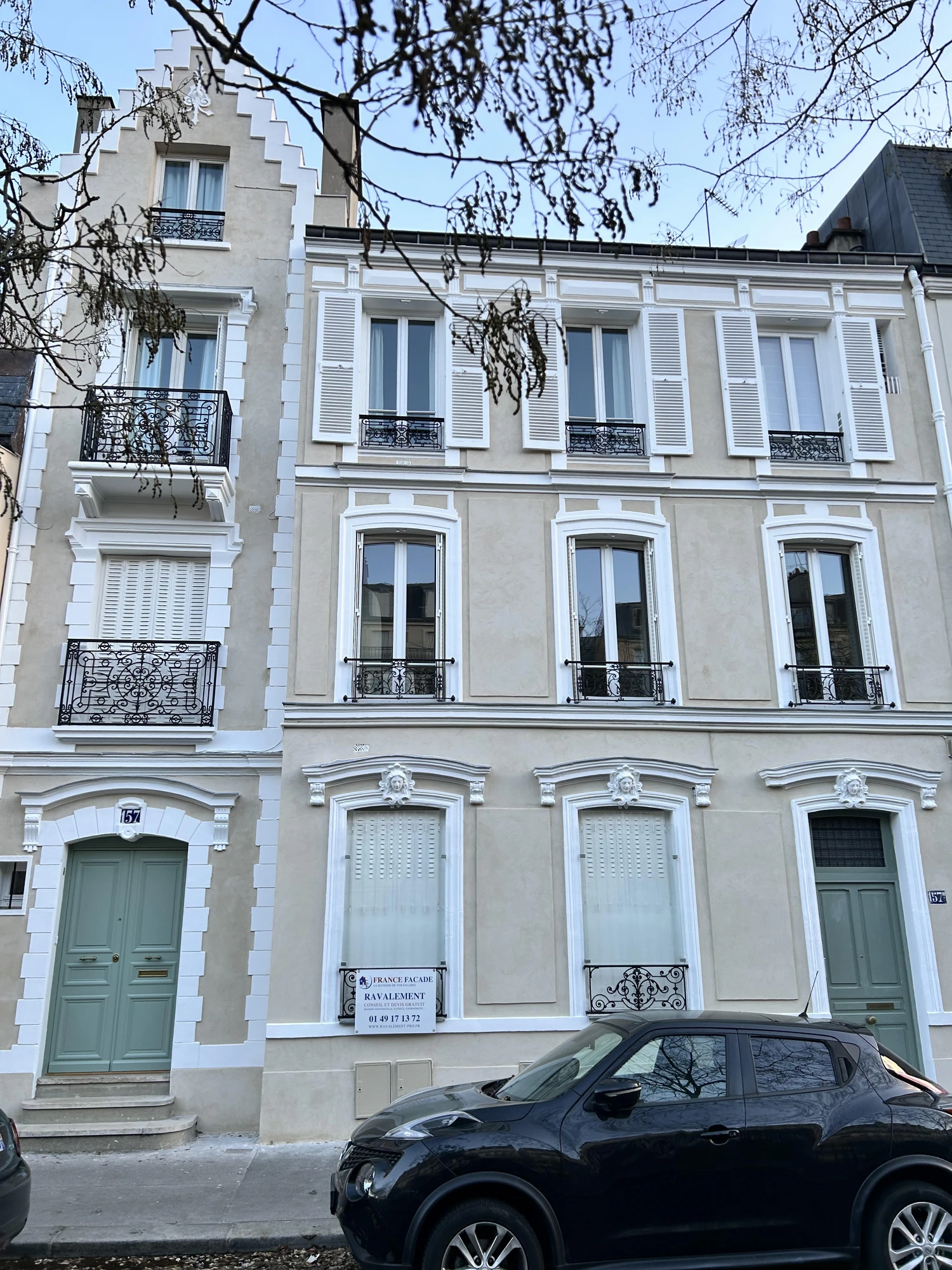 Ravalement de façade à Paris 16e : renaissance d'une maison de 1850